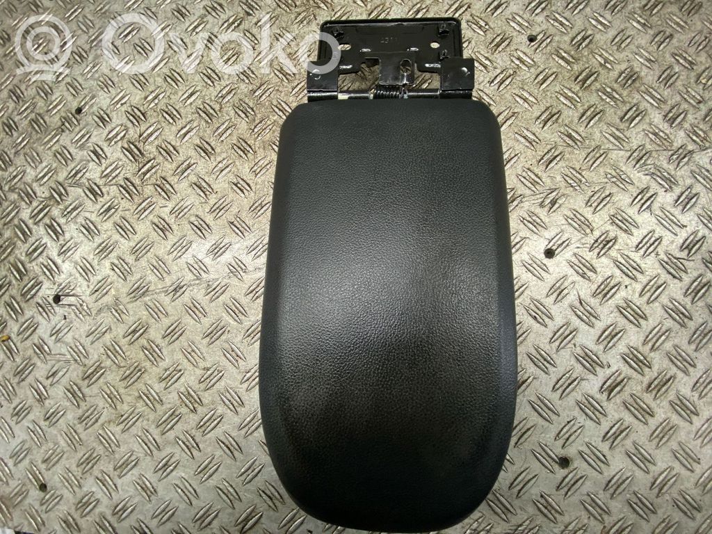 Подлокотник