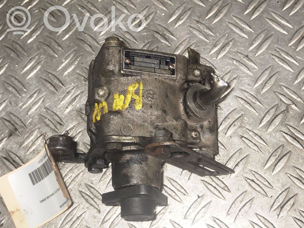 BMW 5 E39 Power steering pump 