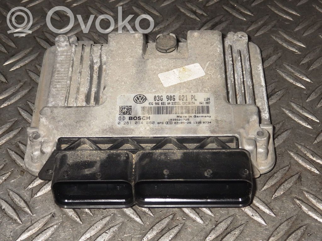 Volkswagen Golf V Engine control unit/module 