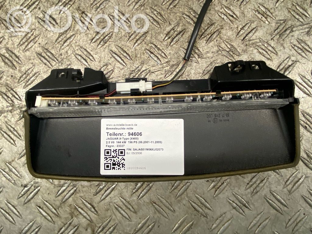 Jaguar X-Type Third/center stoplight 