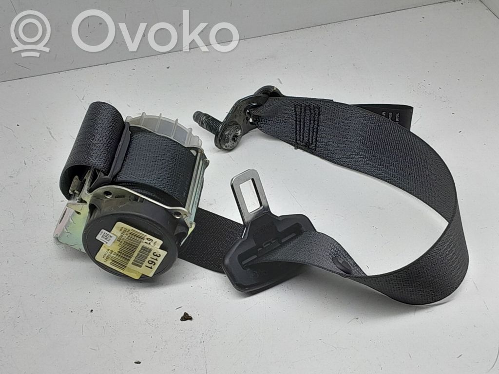 Chevrolet Cruze Rear seatbelt 