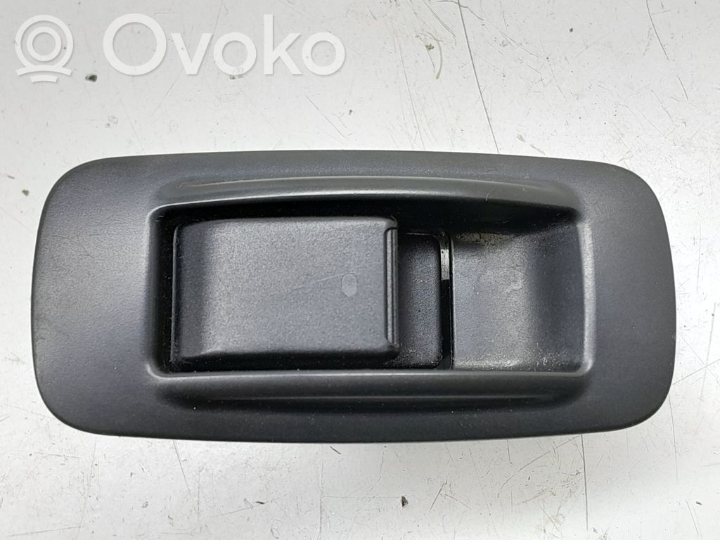 Toyota Corolla Verso E121 Electric window control switch 