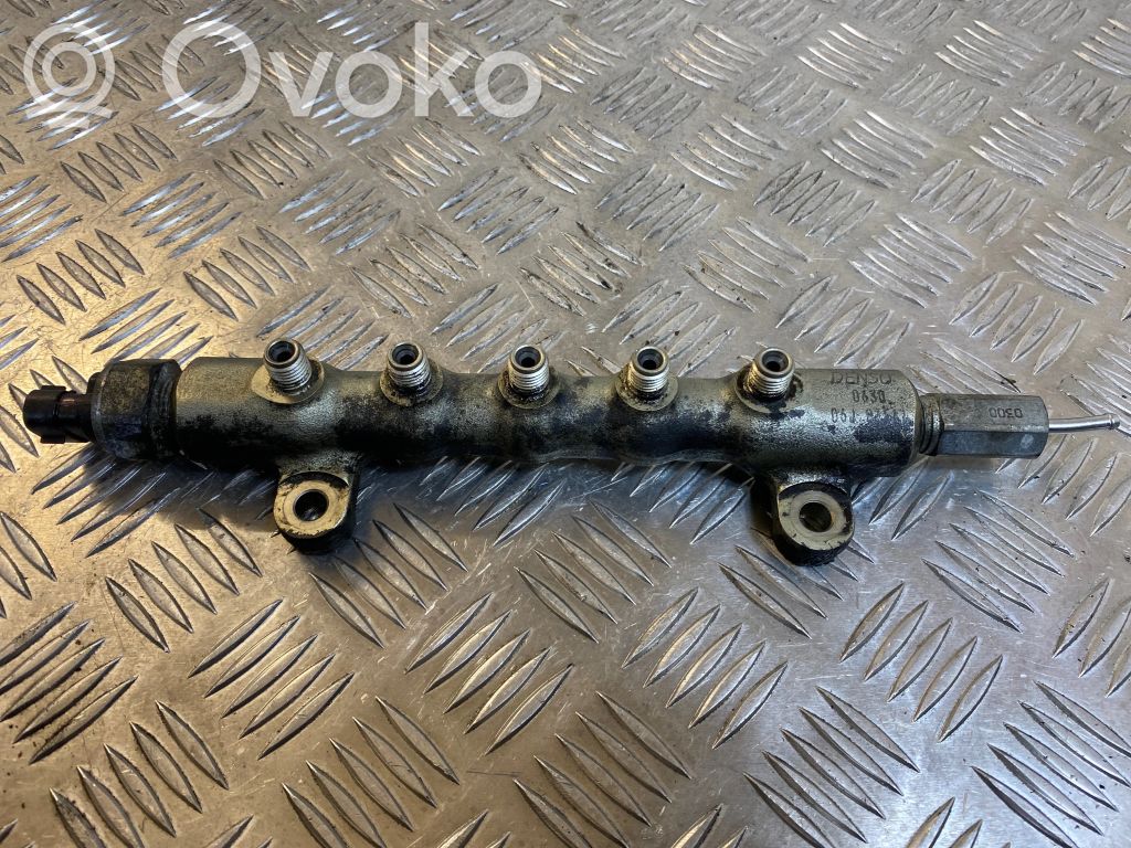 Toyota Corolla Verso AR10 Магистральная трубка топлива 