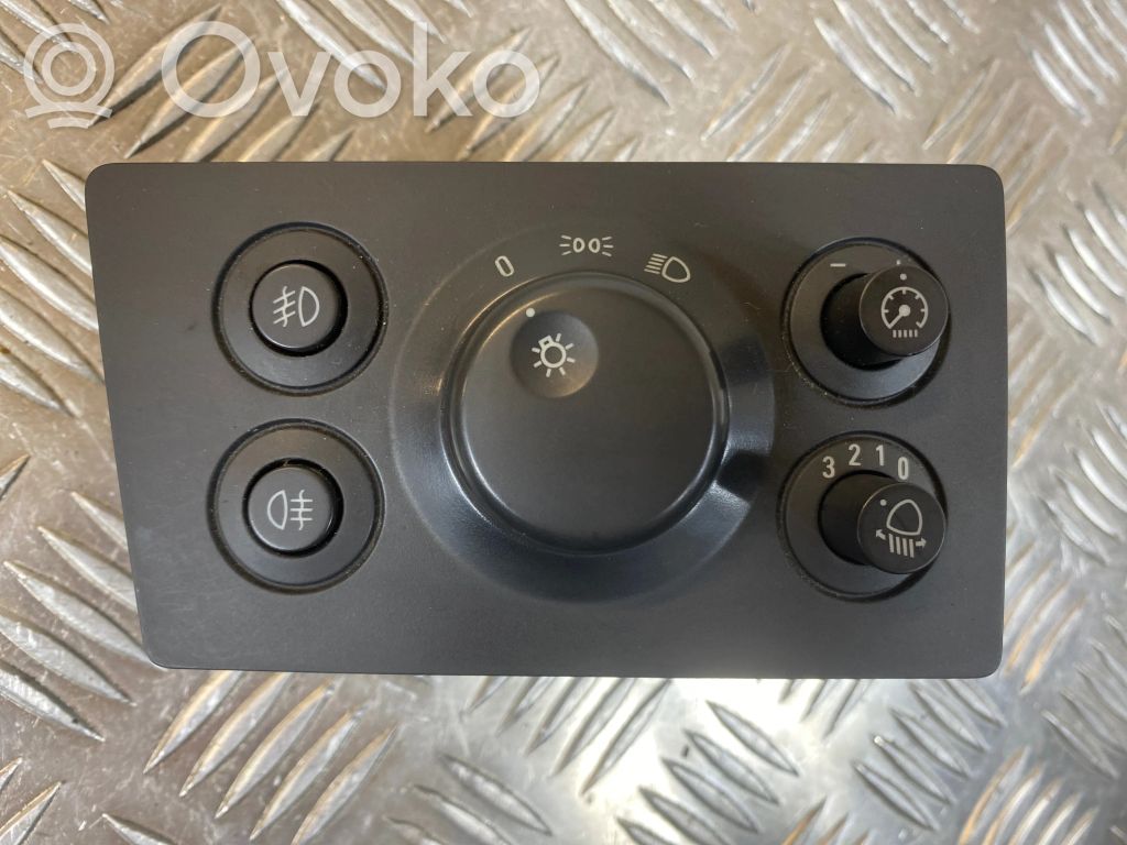 Opel Zafira B Light switch 