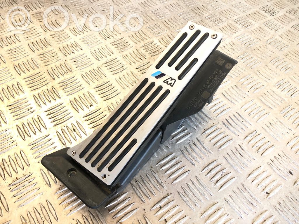 Accelerator throttle pedal   6PV00937920,6786589