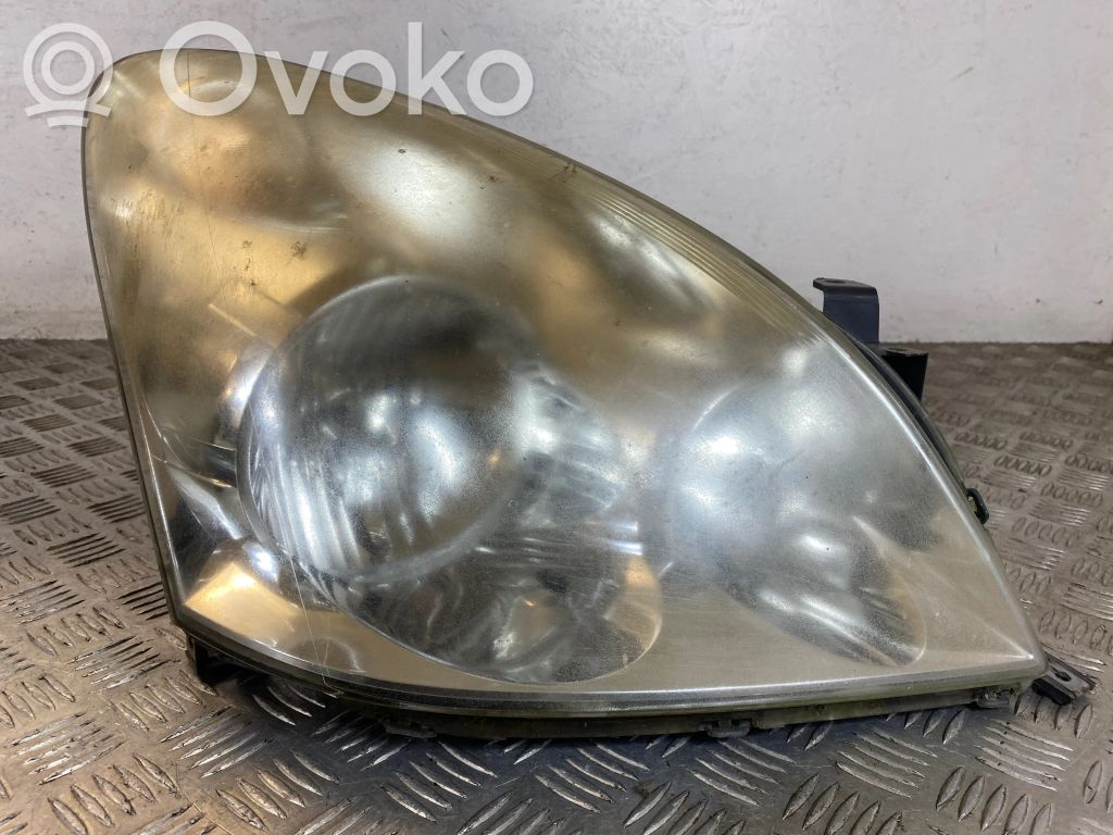Toyota Corolla Verso AR10 Headlight/headlamp 
