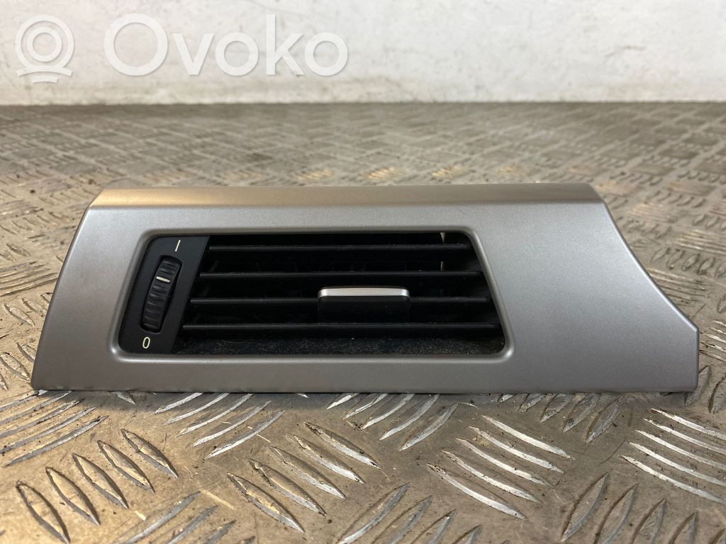 Šoninės oro grotelės   9151165,14482110,E3222W