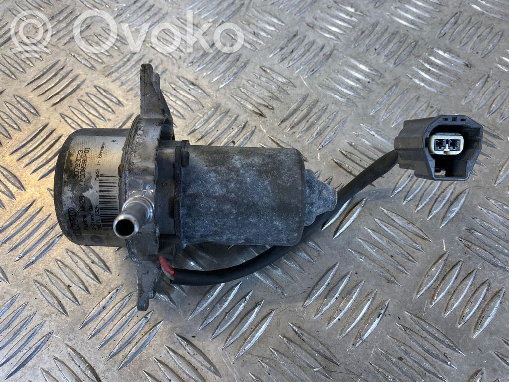 Volvo S40 Vacuum pump 