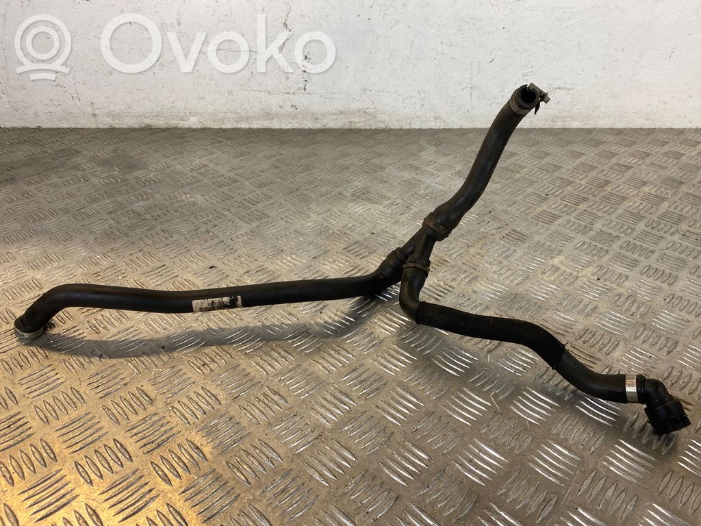 BMW 3 E90 E91 Engine coolant pipe/hose 