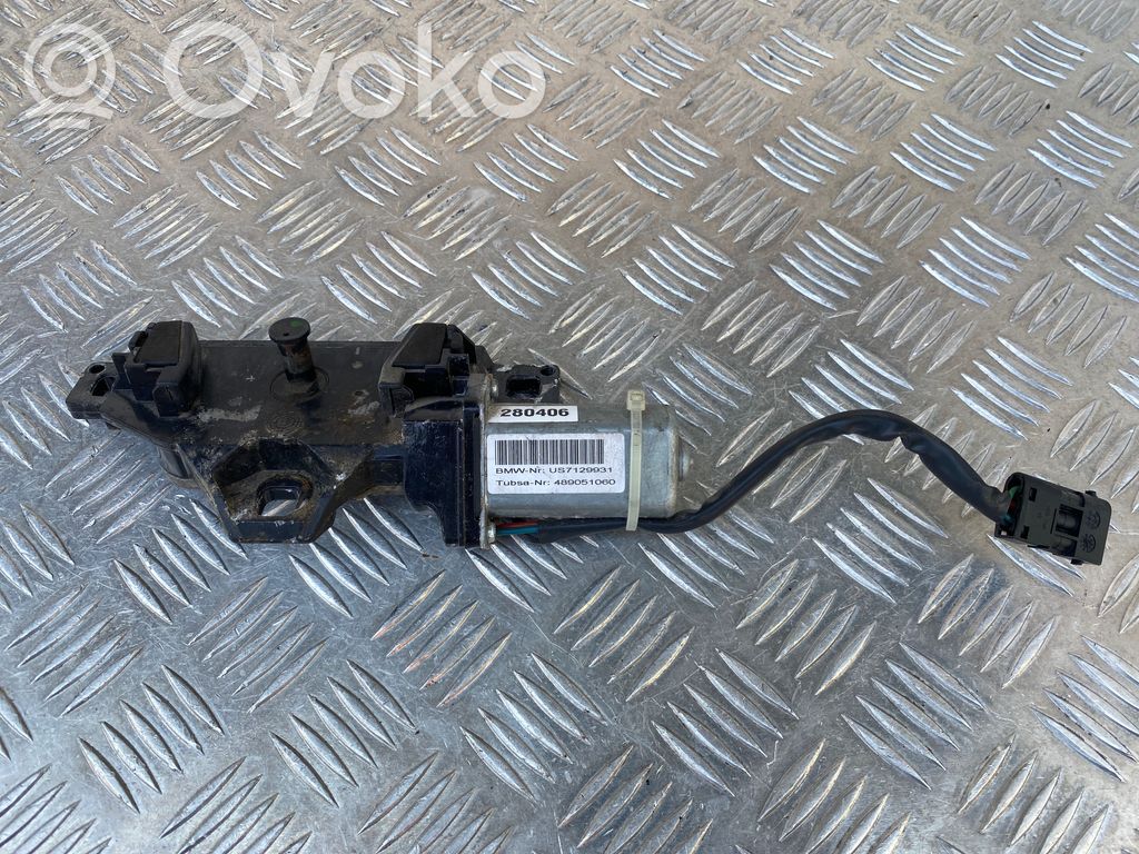 BMW 5 E60 E61 Zamek klapy tylnej / bagażnika 
