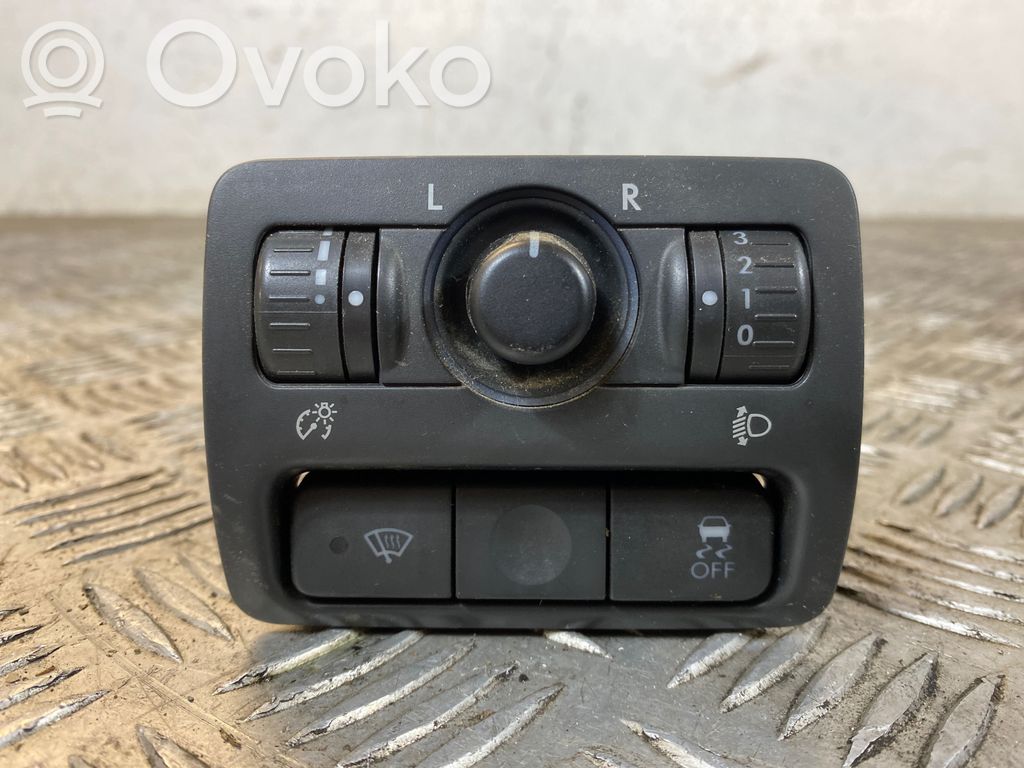 Subaru Outback Wing mirror switch 
