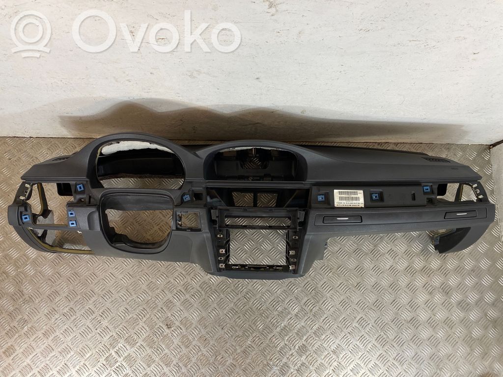 BMW 3 E90 E91 Панель 