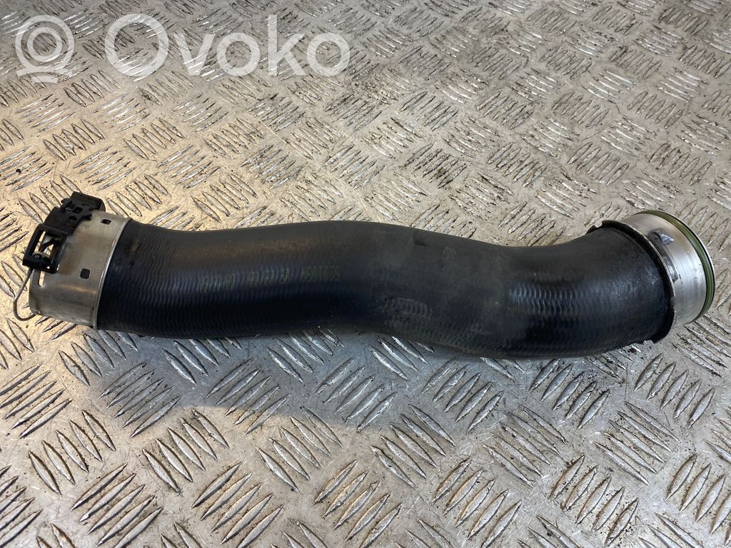 BMW 3 E90 E91 Välijäähdyttimen letku 