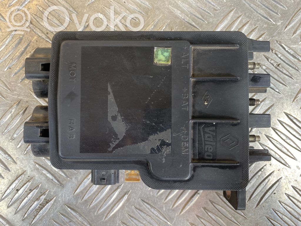 Renault Laguna III Power management control unit 