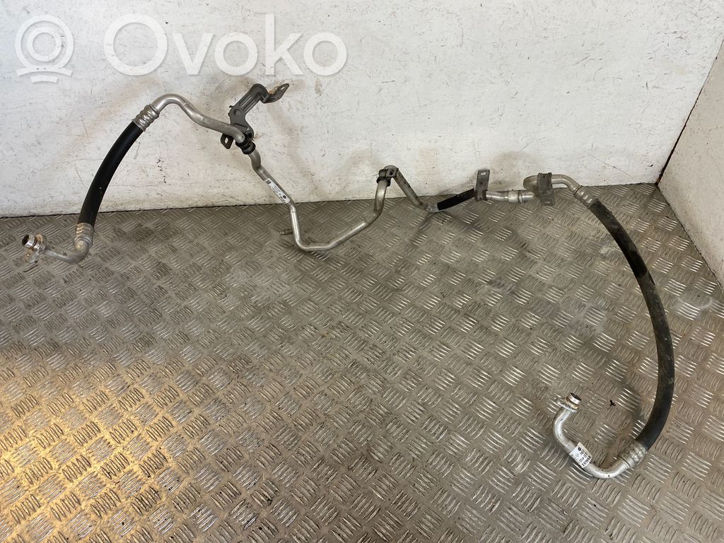 Opel Vivaro Conductă/furtun aer condiționat (A/C) 