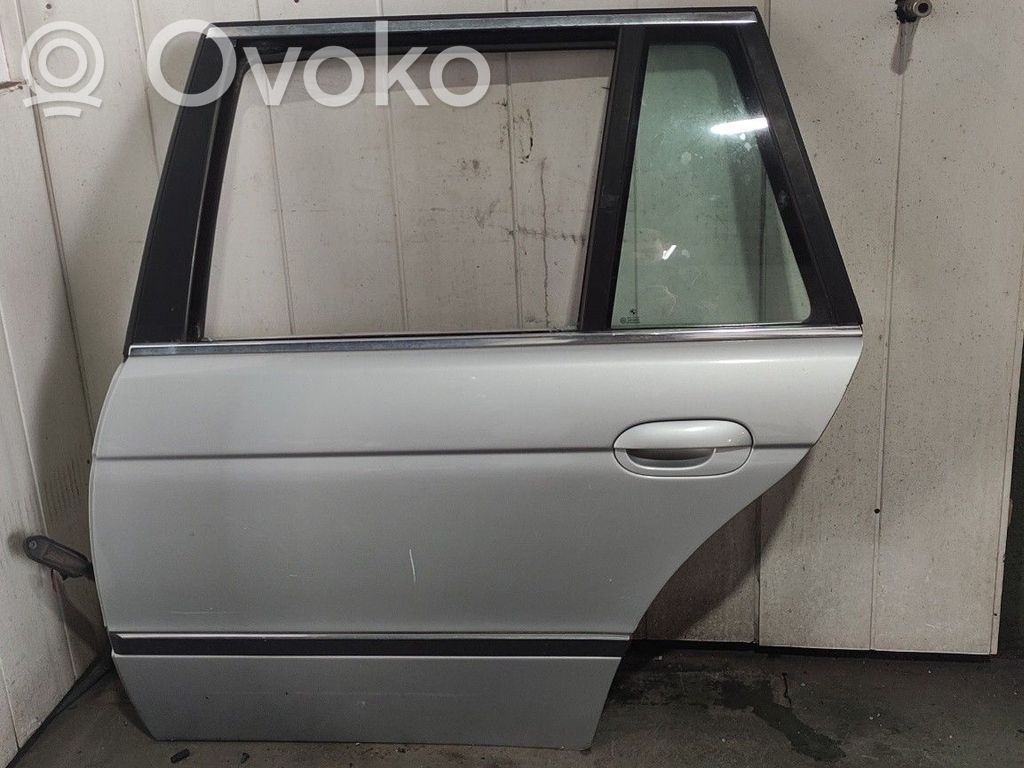 Rear door