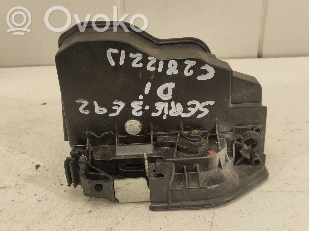 Front door lock   7229461
