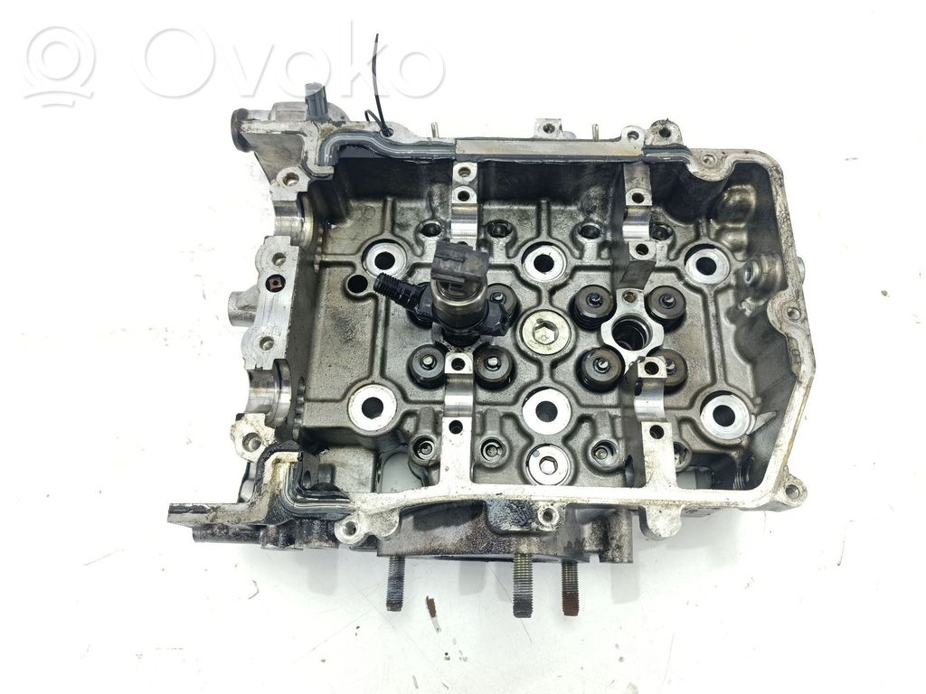 Subaru Legacy Engine head 