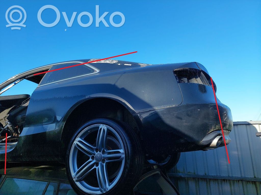Audi A5 Lokasuojan kannake 