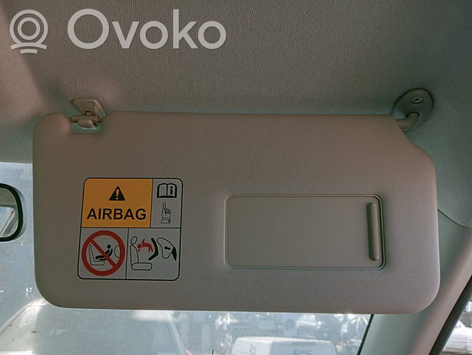 Sun visor