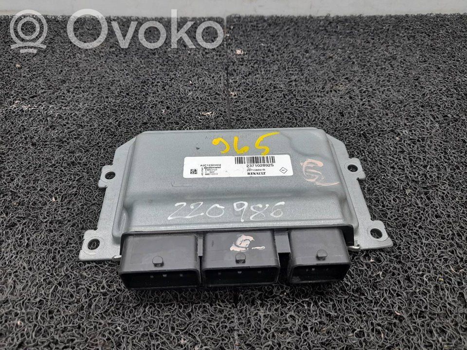 Dacia Sandero II Engine control unit/module 