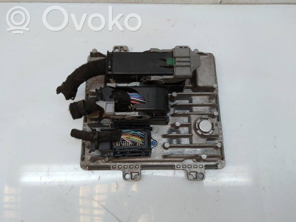 Opel Corsa E Engine control unit/module 