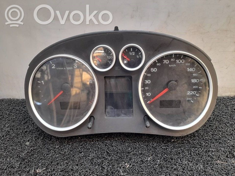 Audi A2 Nopeusmittari (mittaristo) 
