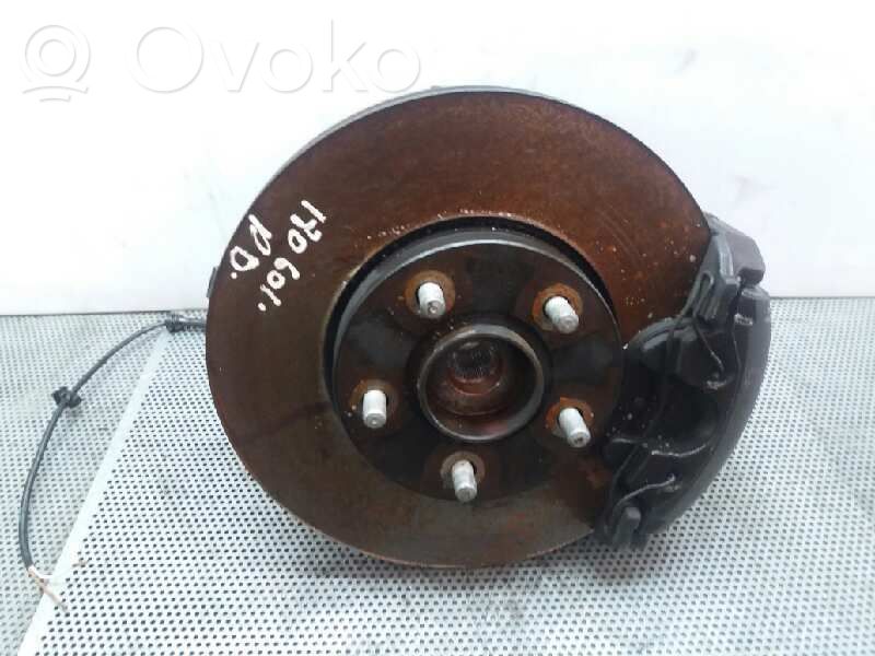 Front wheel hub spindle knuckle