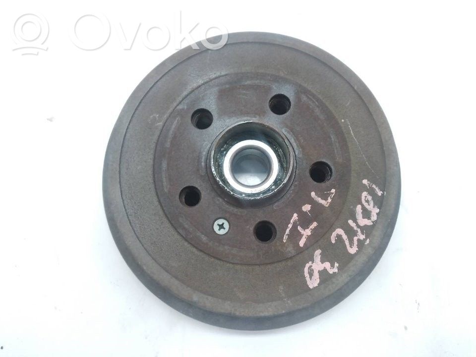Skoda Fabia Mk1 (6Y) Disque de frein arrière