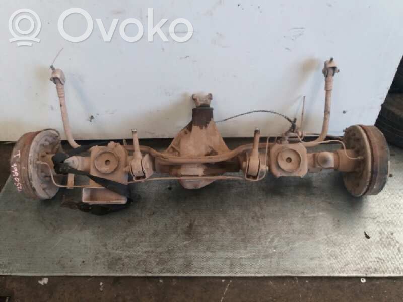 Tata Safari Belka osi tylnej z reduktorem 