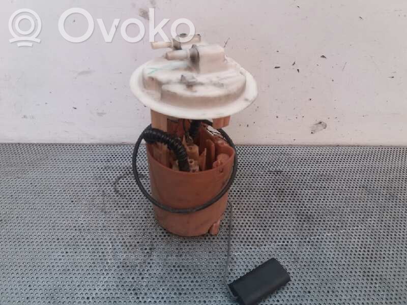 Peugeot 206 Pompe à carburant 