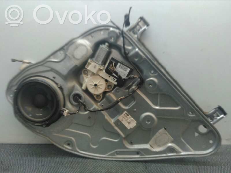 Regulador de puerta trasera con motor