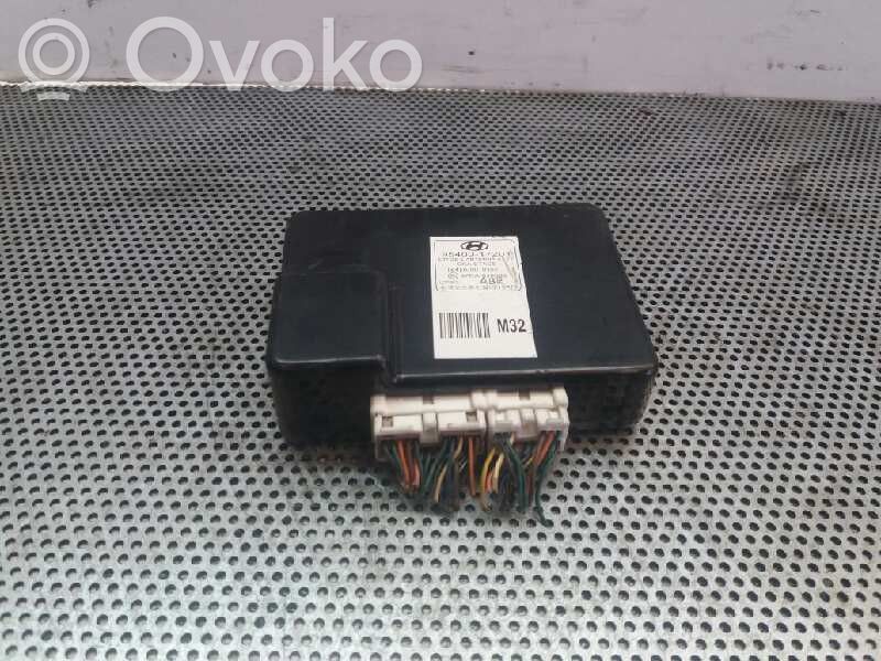 Hyundai Matrix Oven keskuslukituksen ohjausyksikön moduuli 