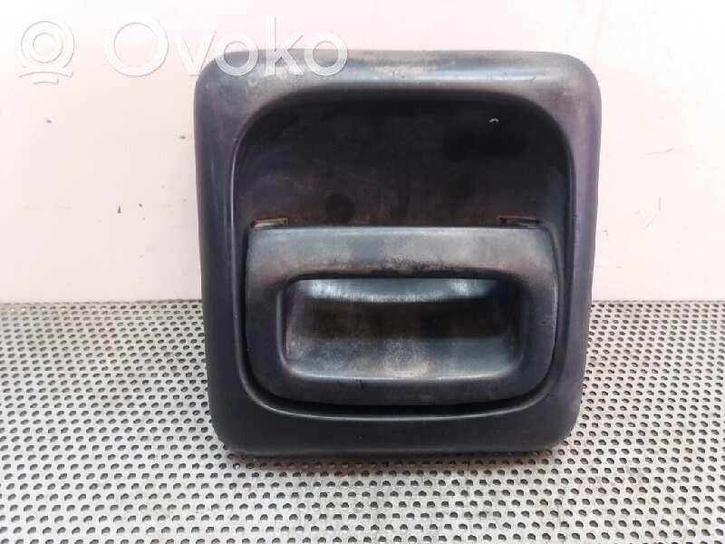 Manecilla externa puerta delantera