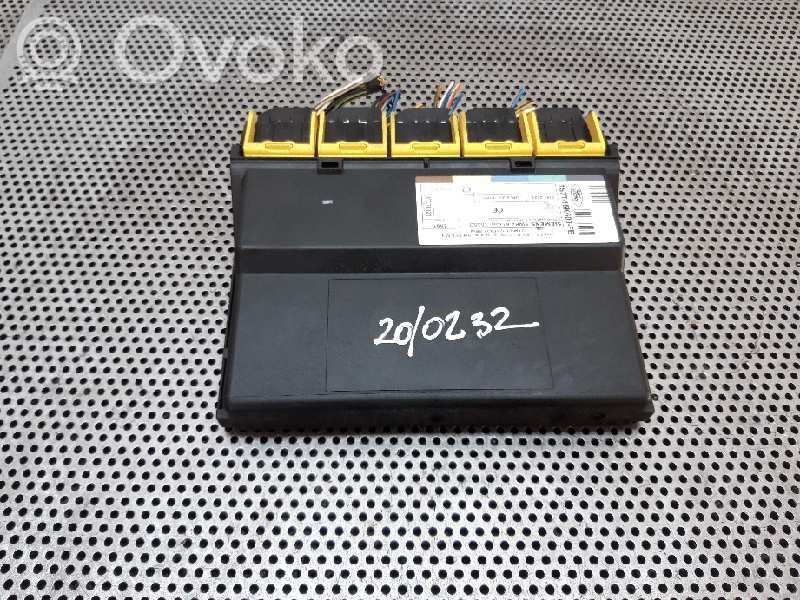 Ford Focus Unité de commande / module de verrouillage centralisé porte 
