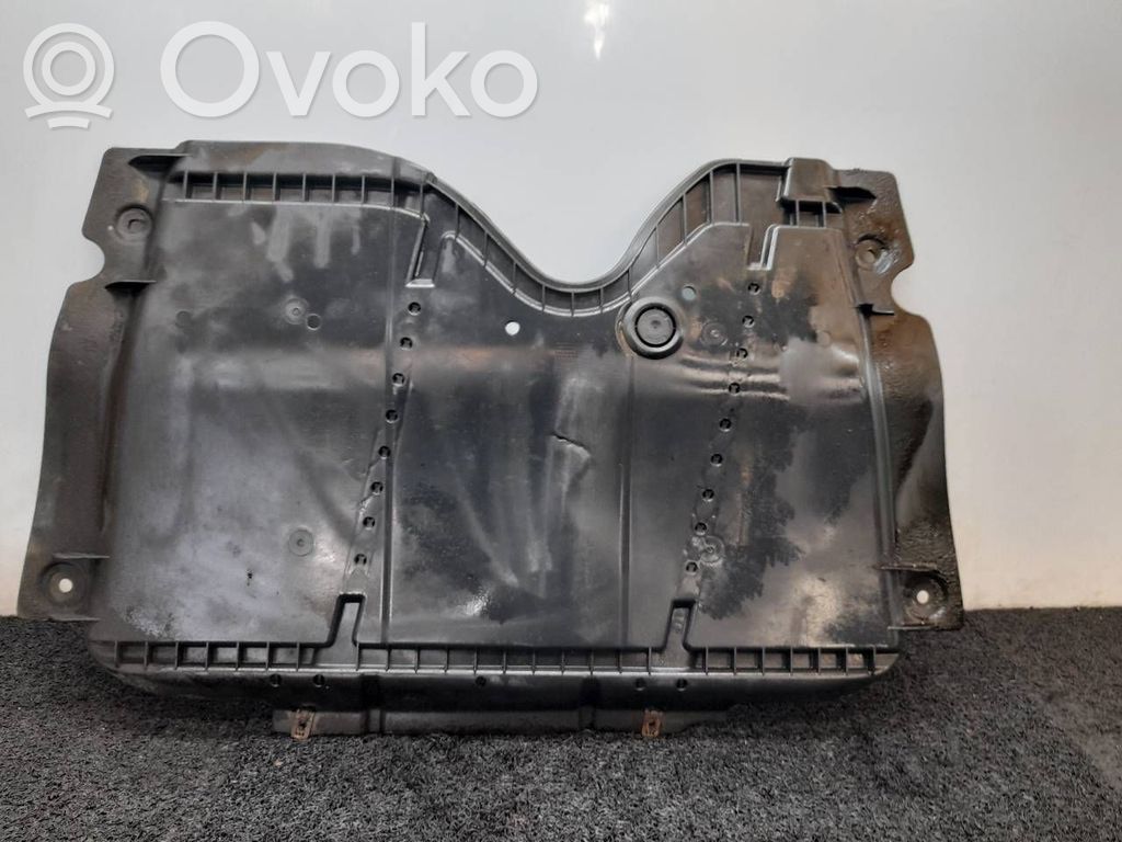 Cache de protection sous moteur