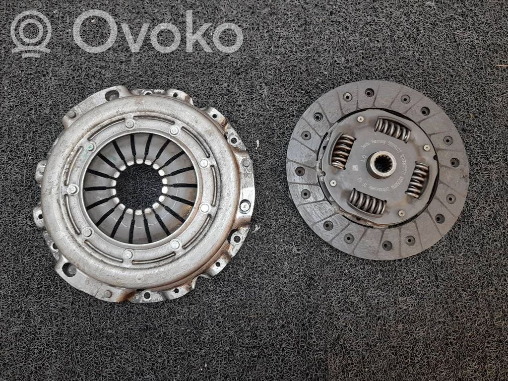 Opel Corsa D Sprzęgło / Komplet 