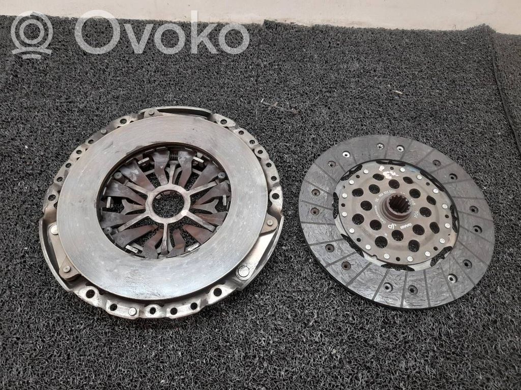 Saab 9-5 Sankabos komplektas 