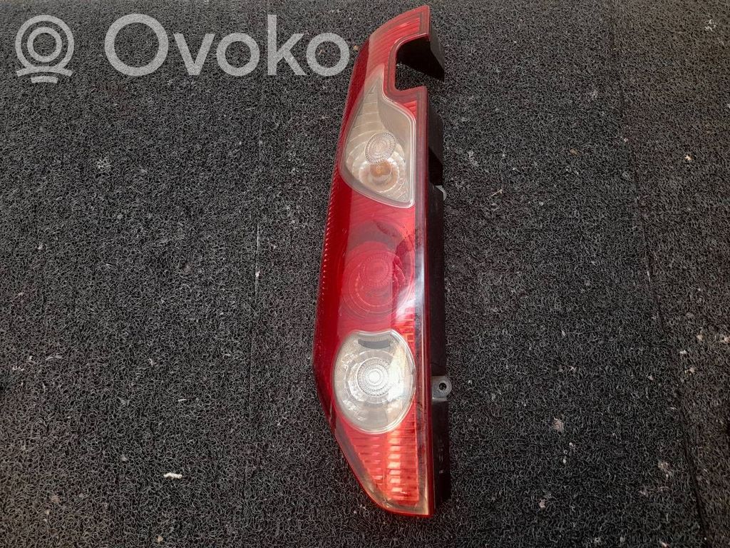 Lampa tylna