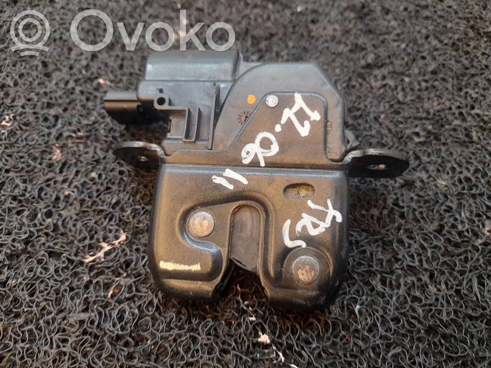 Dacia Duster Tailgate lock latch 