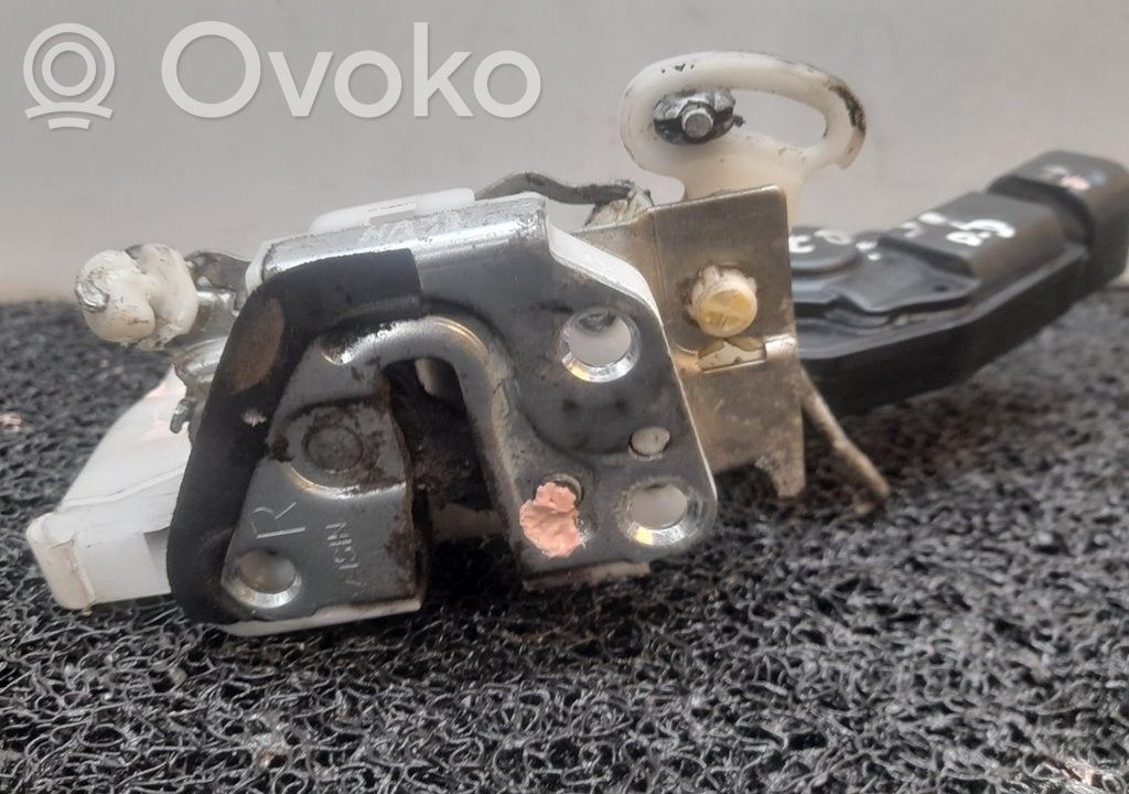 Etuoven lukko