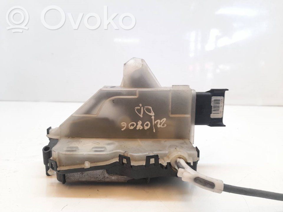 Citroen C3 Front door lock 