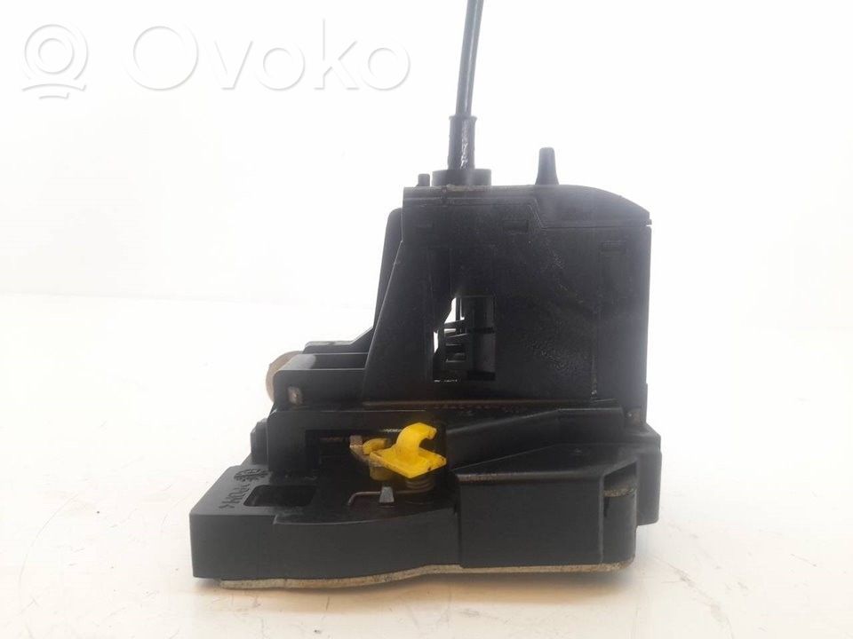 Renault Scenic I Takaoven lukko 