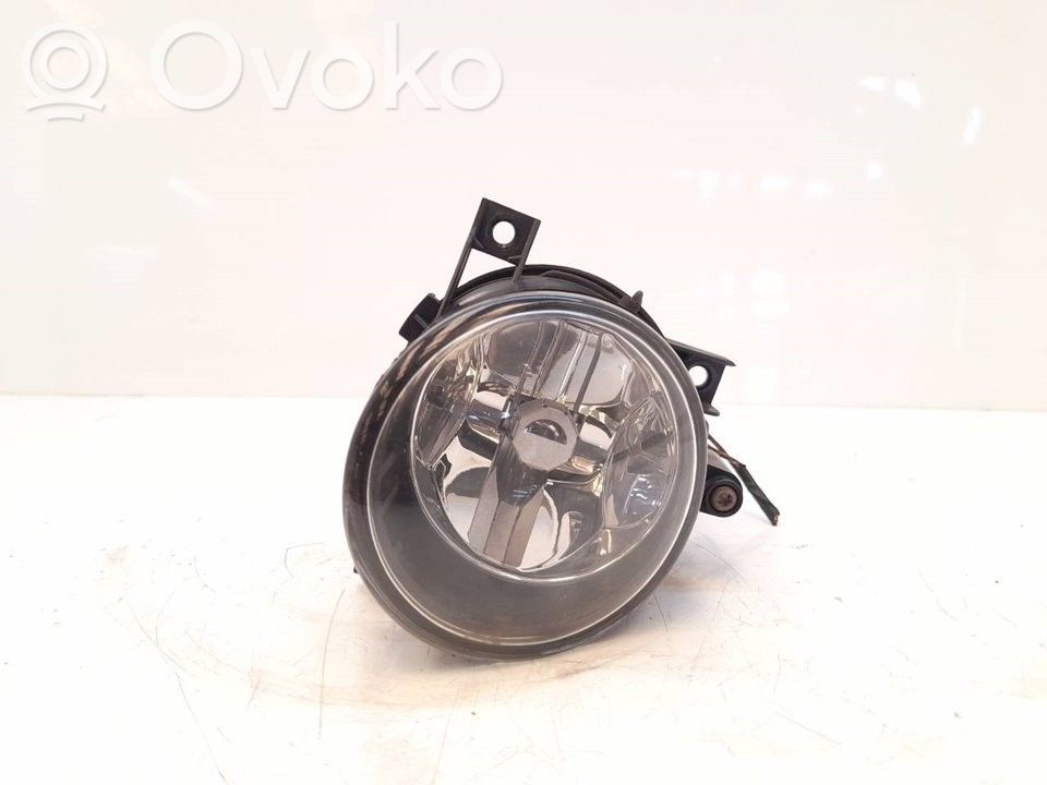 Etusumuvalo   5P0941700A