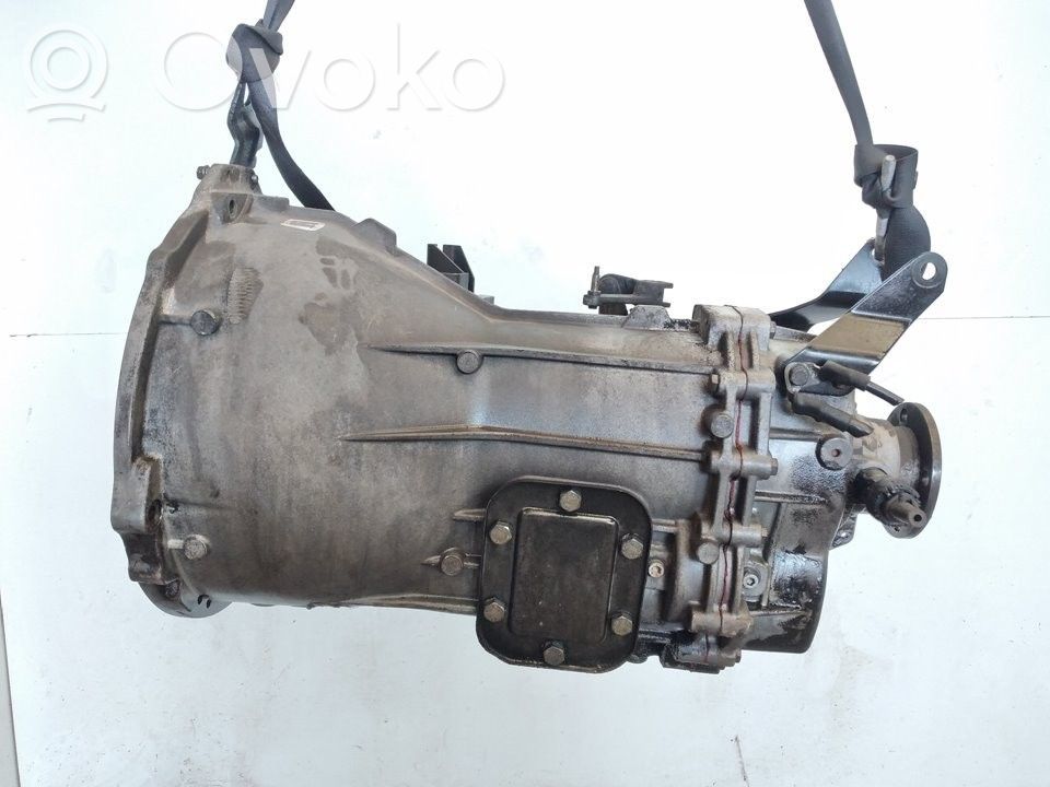 Nissan Atleon Boîte de vitesses manuelle à 5 vitesses