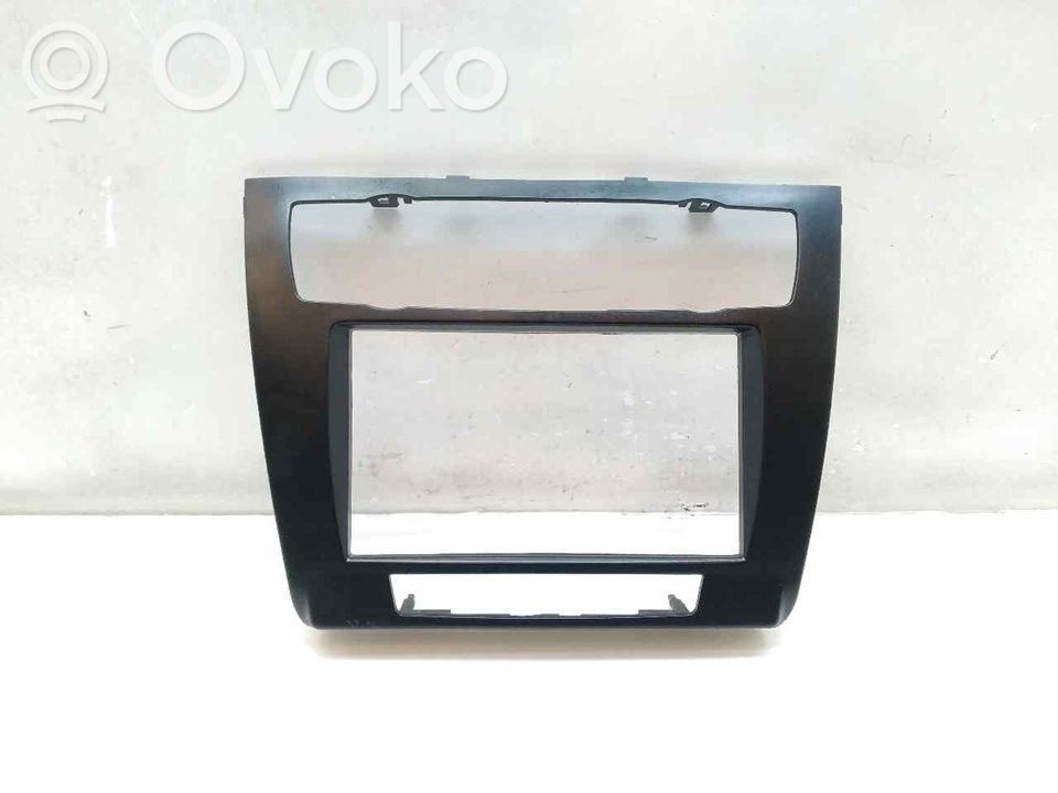 BMW 1 E81 E87 Console centrale