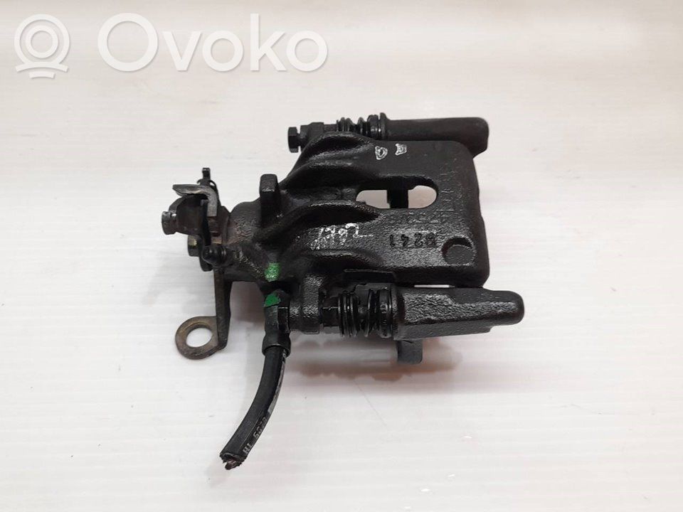 Ford Focus Mocowanie / Zacisk hamulca tylnego 