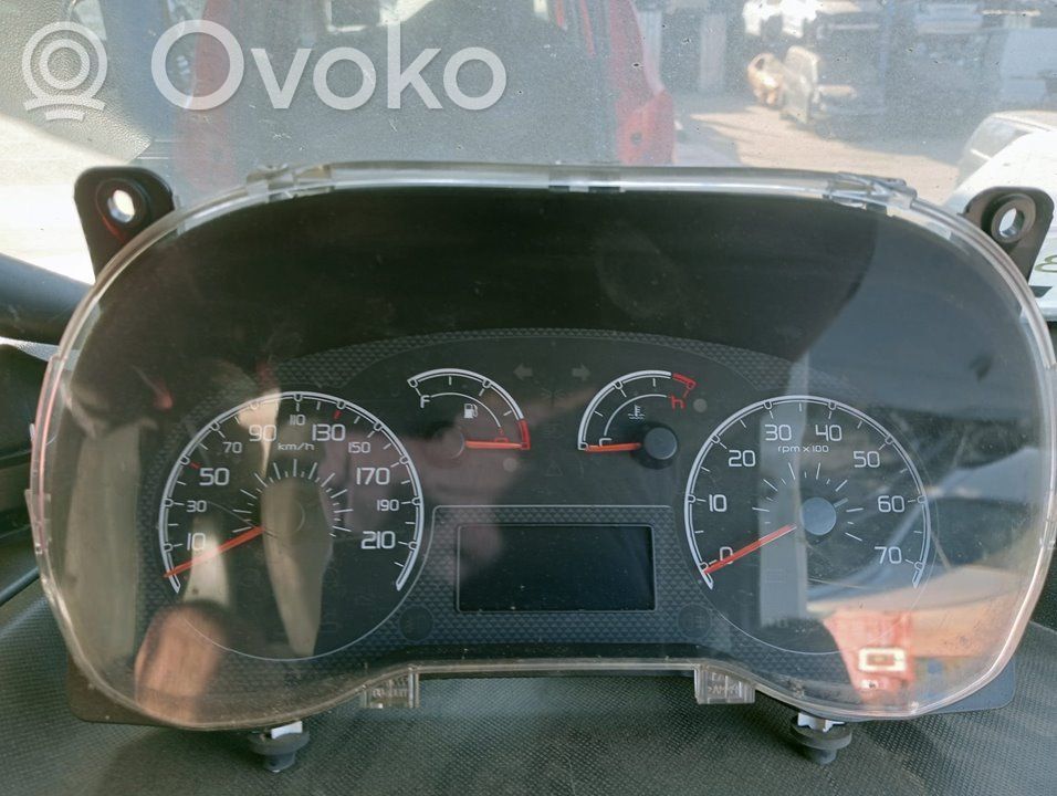 Peugeot Bipper Speedometer (instrument cluster) 
