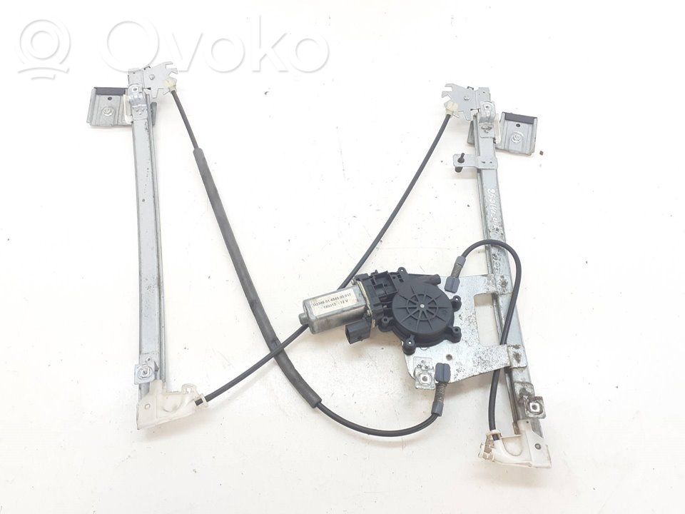 Ford Focus Front door manual window regulator 