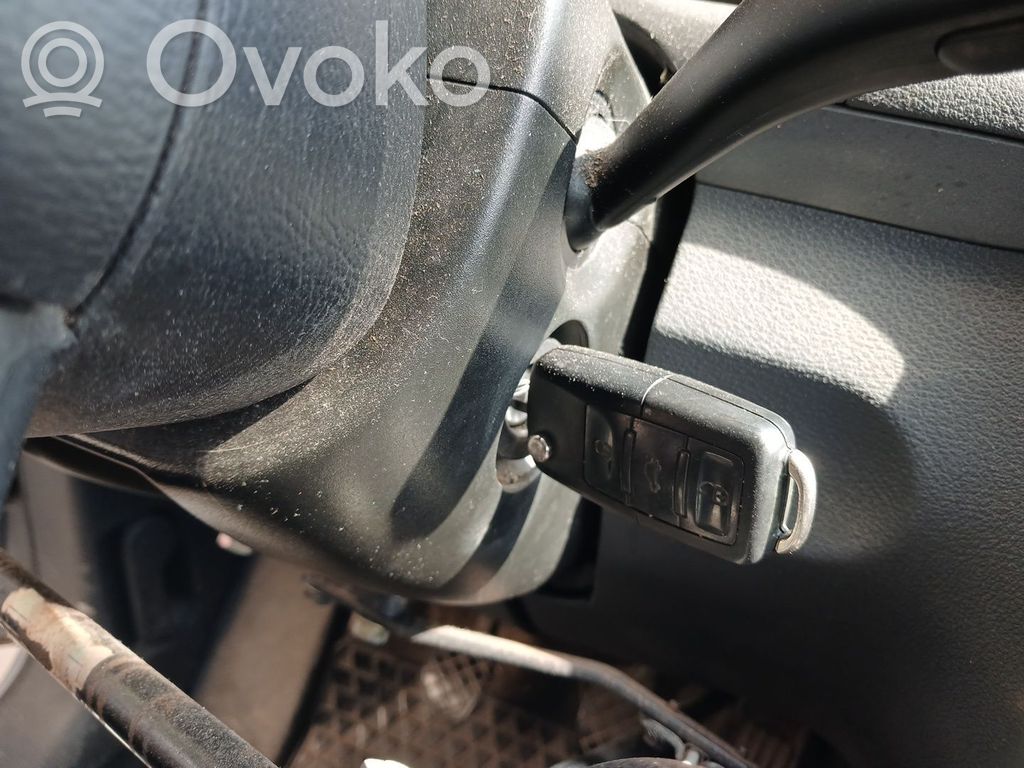Ohjauspyörän akseli